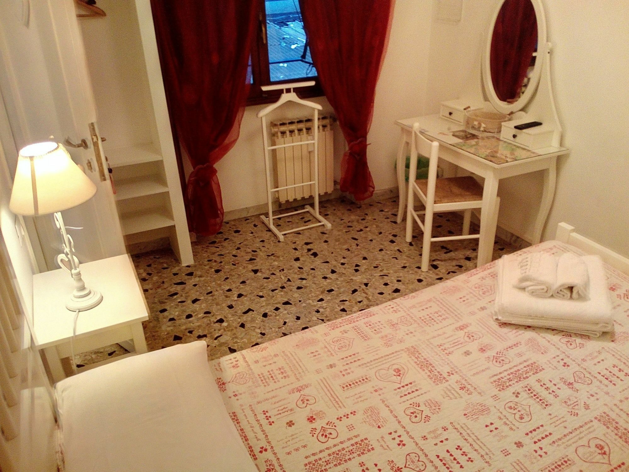 Gasthuis Sergio Tourist Close Tiburtina Station 3*